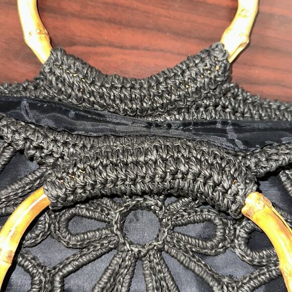 Stunning Black High Quality Macrame Floral Bamboo Handles Bag Purse - Picture 9 of 9